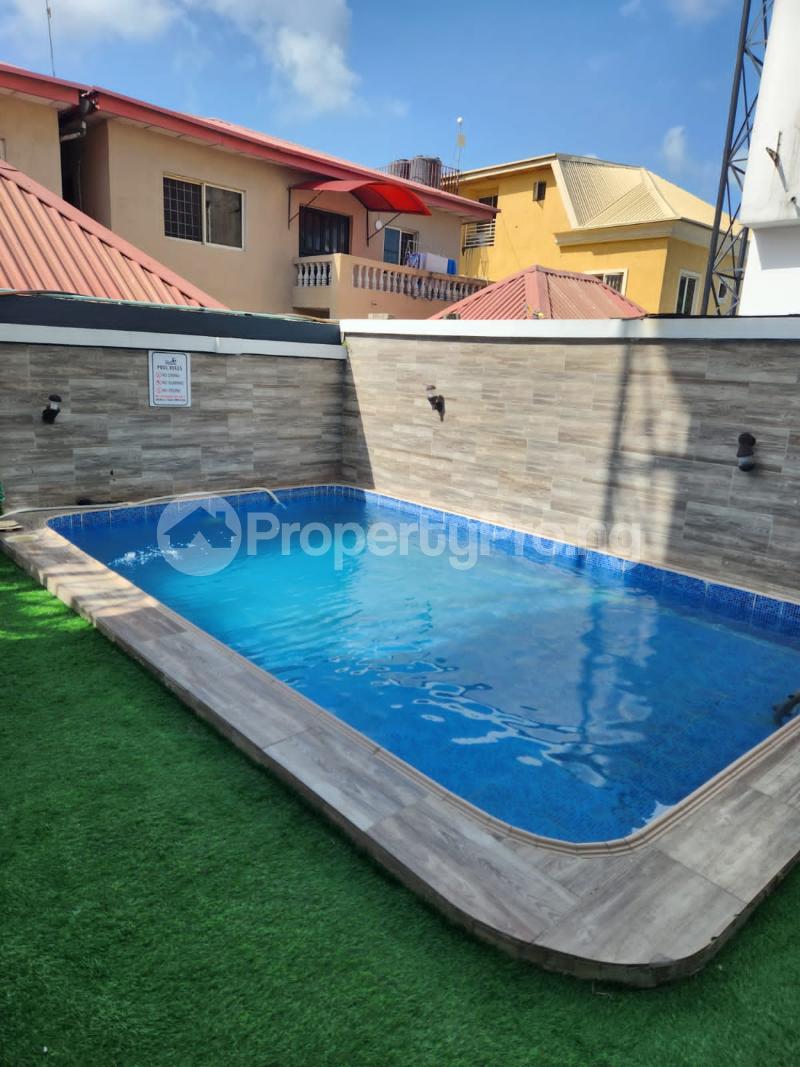 5 bedroom House for shortlet Off Admiralty Lekki Phase 1 Lekki Lagos
