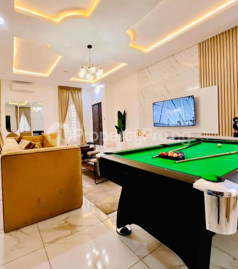 5 bedroom Flat / Apartment for shortlet orchid Lekki Lagos