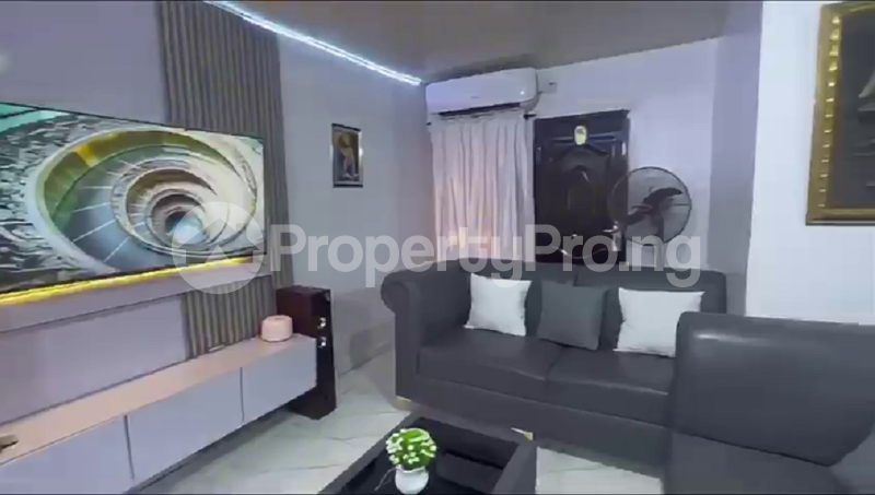 5 bedroom Flat / Apartment for shortlet Opebi Ikeja Lagos