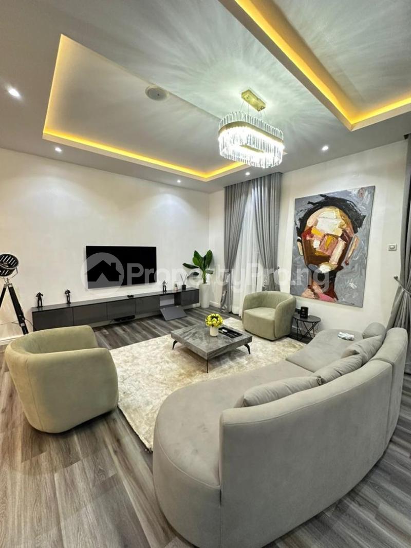5 bedroom Flat / Apartment for shortlet Osapa london Lekki Lagos