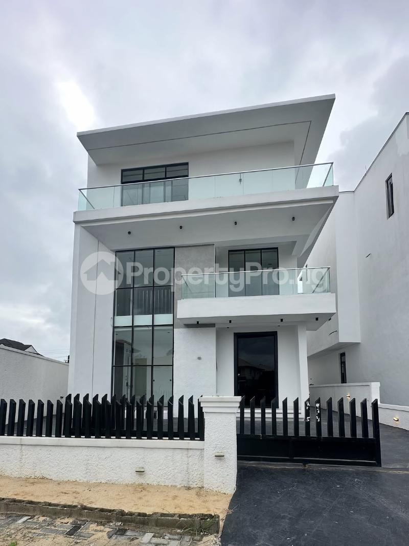 5 bedroom Flat / Apartment for sale Lekki Lagos