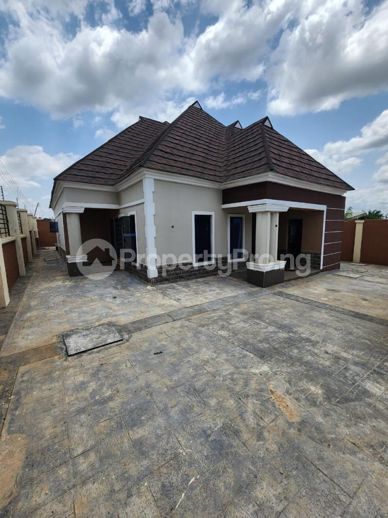 5 bedroom House for sale Orogun Express Bodija Ibadan Oyo