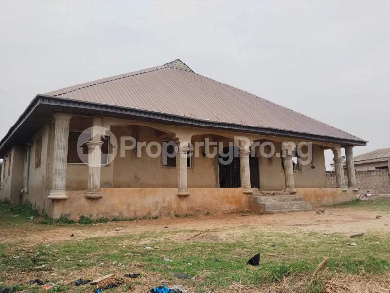 5 bedroom House for sale Morekete Igbogbo Ikorodu Lagos