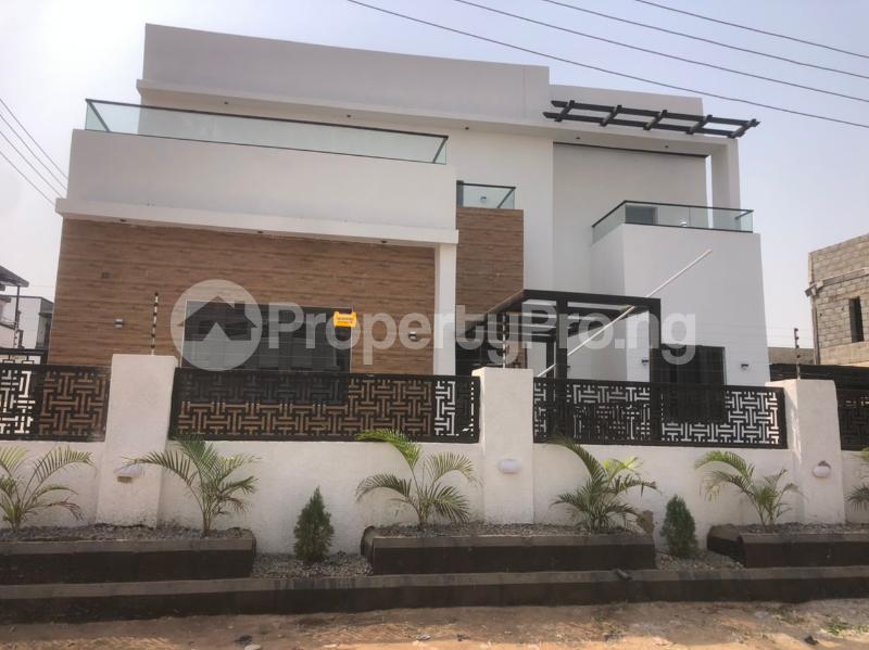 5 bedroom House for sale Von Road Airport Road Lugbe Abuja