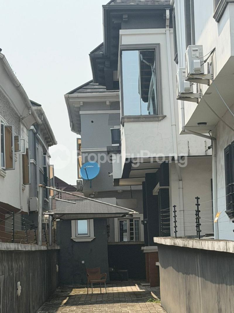 5 bedroom House for sale Chevron Lekki Lagos
