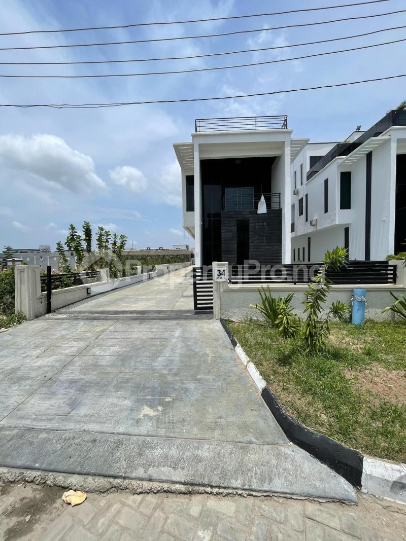 5 bedroom House for sale Osapa london Lekki Lagos