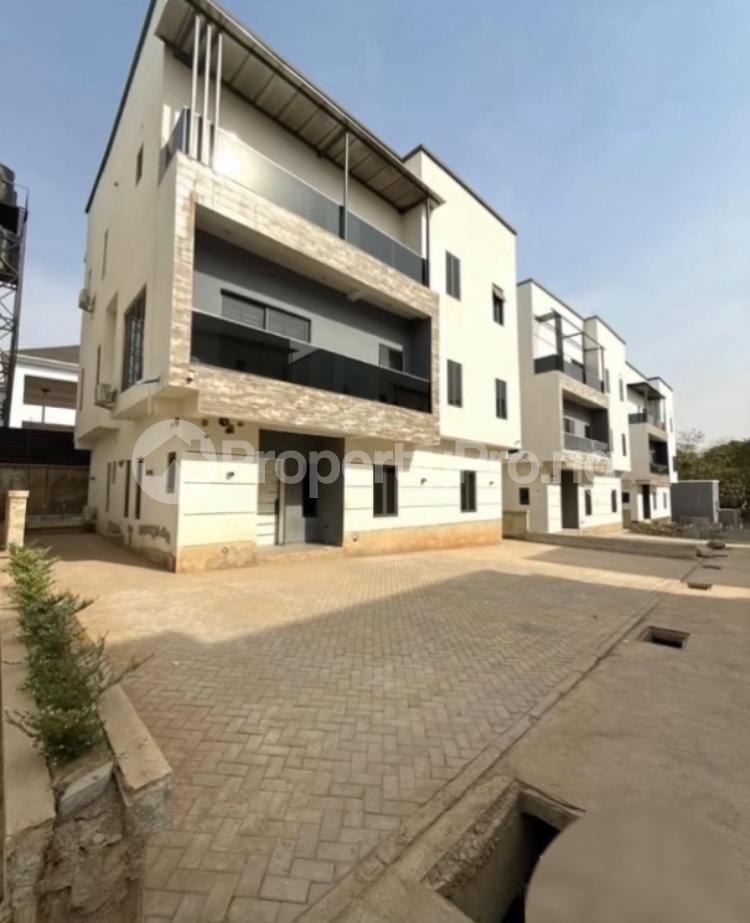 5 bedroom House for sale Guzape Abuja