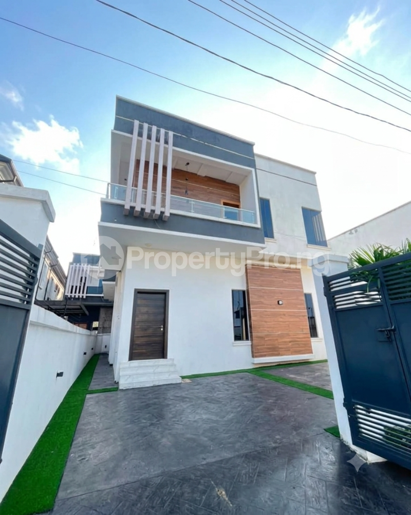 5 bedroom House for sale Chevron Lekki Lagos