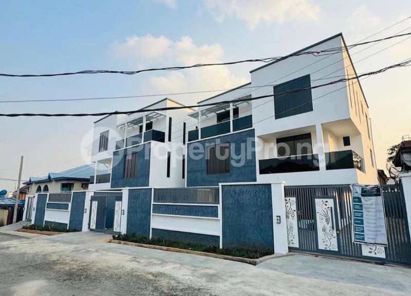 5 bedroom House for sale Omole phase 1 Ojodu Lagos