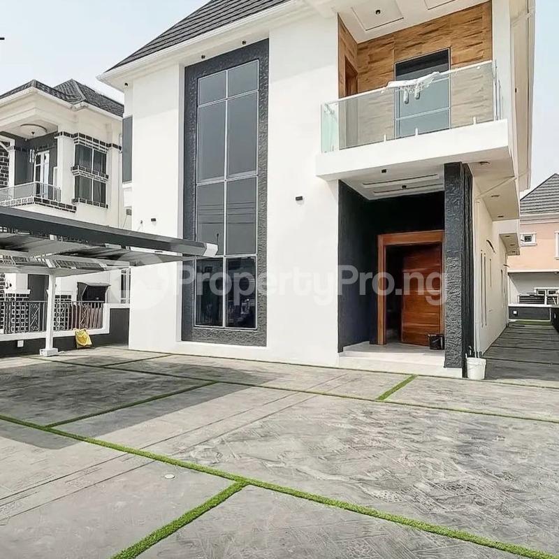 5 bedroom House for rent Ikota Lekki Lagos