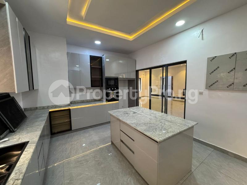 5 bedroom House for sale Off College Road,ogba Ikeja Lagos