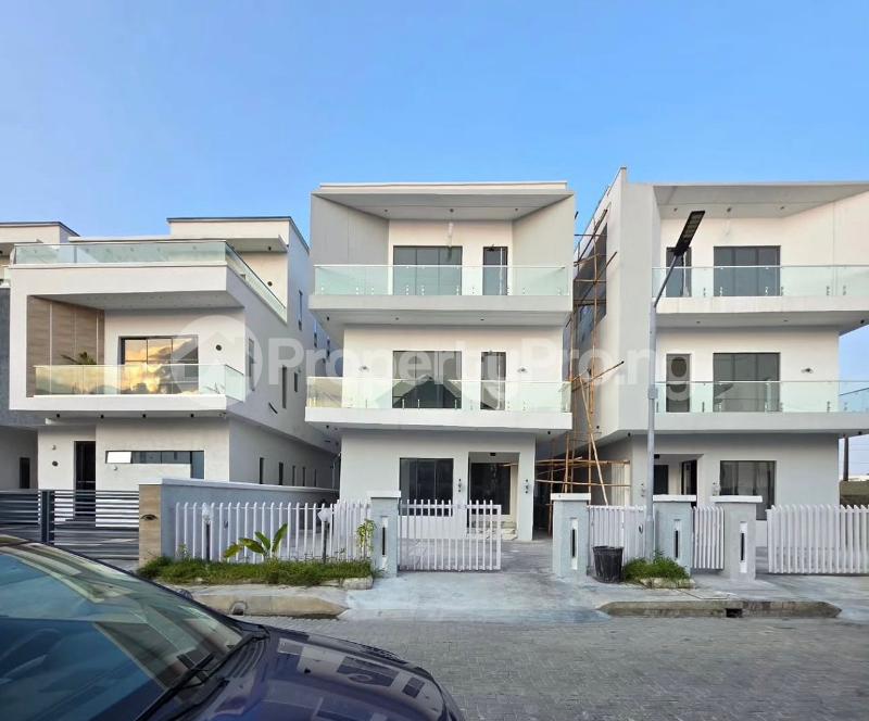 5 bedroom House for sale Regional View Estate Osapa london Lekki Lagos