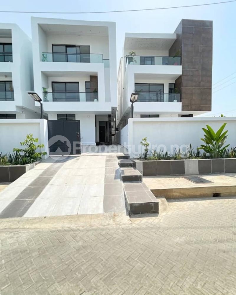 5 bedroom House for sale Lekki Lagos