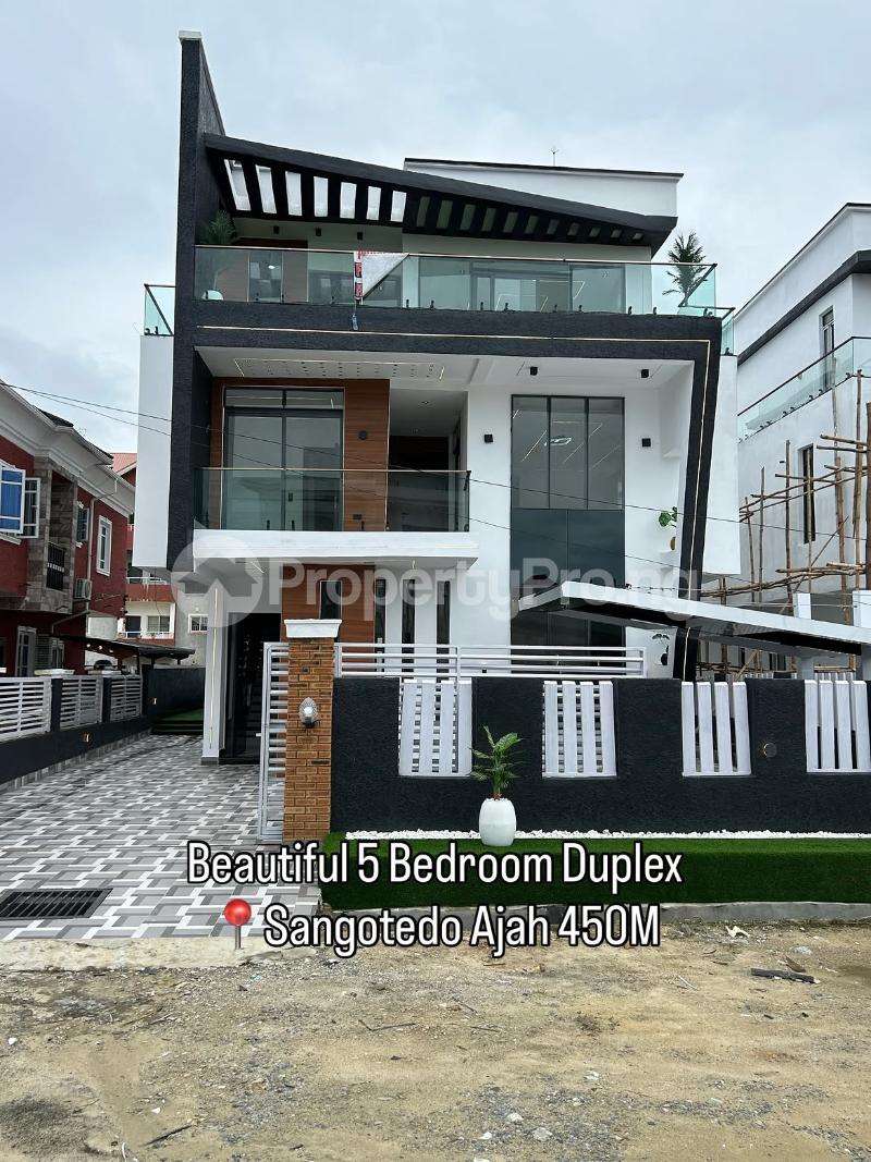 5 bedroom House for sale Sangotedo Ajah Lagos