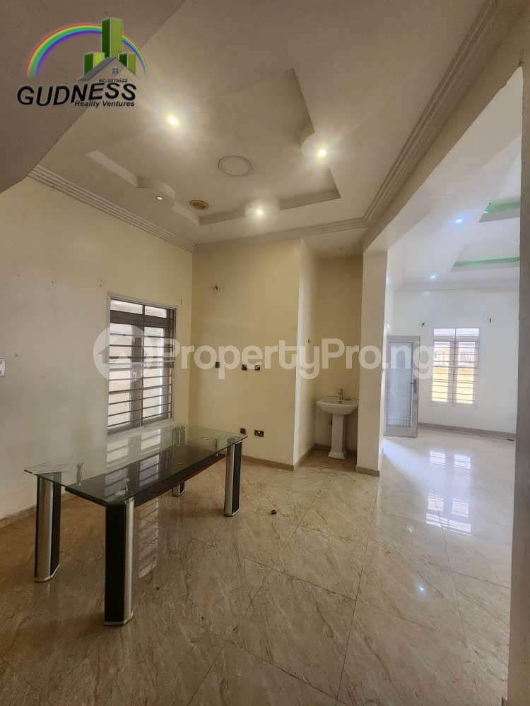 5 bedroom House for rent Lekky County Ikota Lekki Lagos