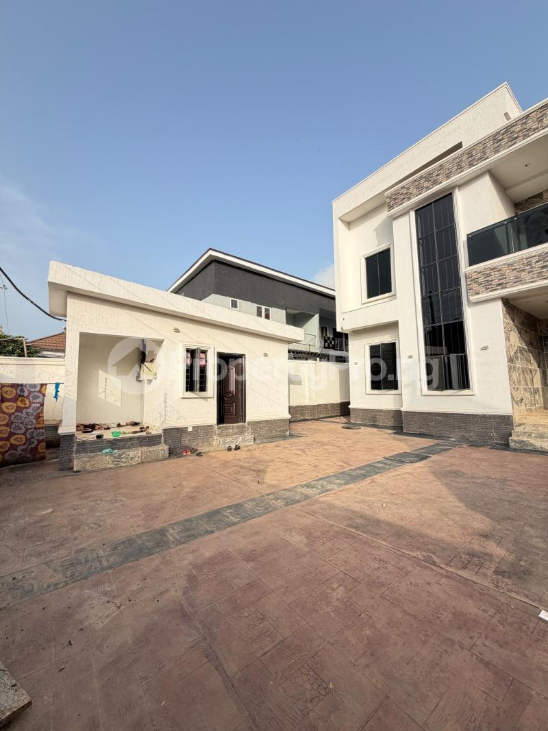 5 bedroom House for sale Apo Resettlement Apo Abuja