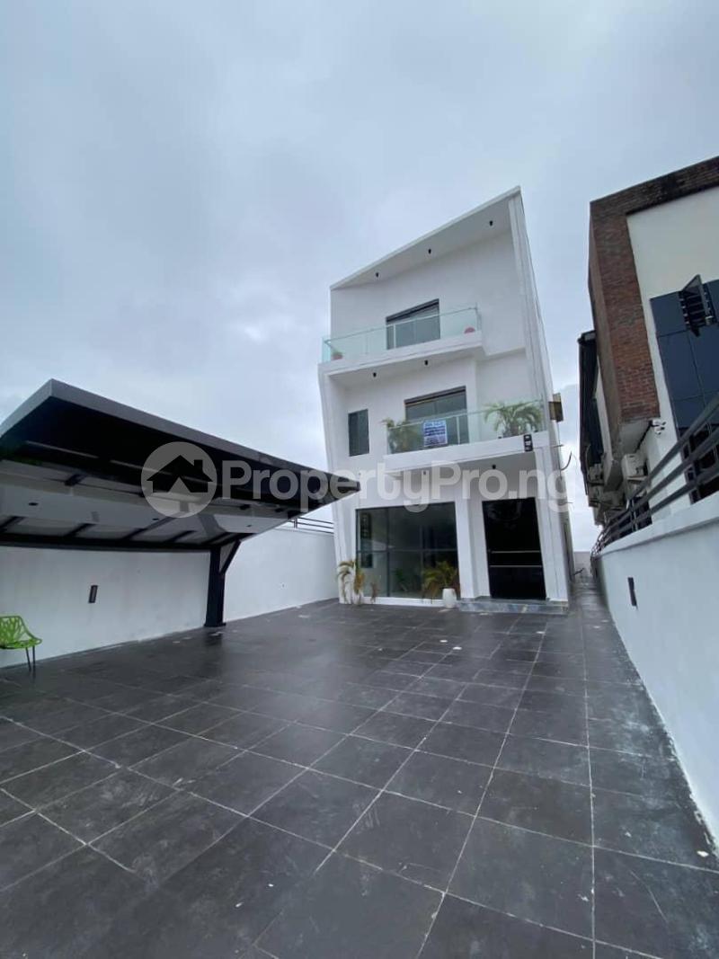 5 bedroom House for sale Chevron Lekki Lagos