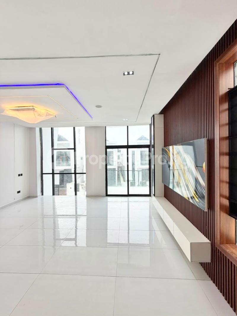 5 bedroom House for sale Chevron Toll Gate Lekki Lagos