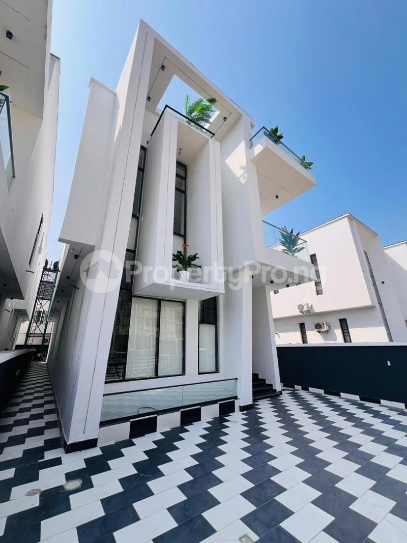 5 bedroom House for sale Chevron Lekki Lagos