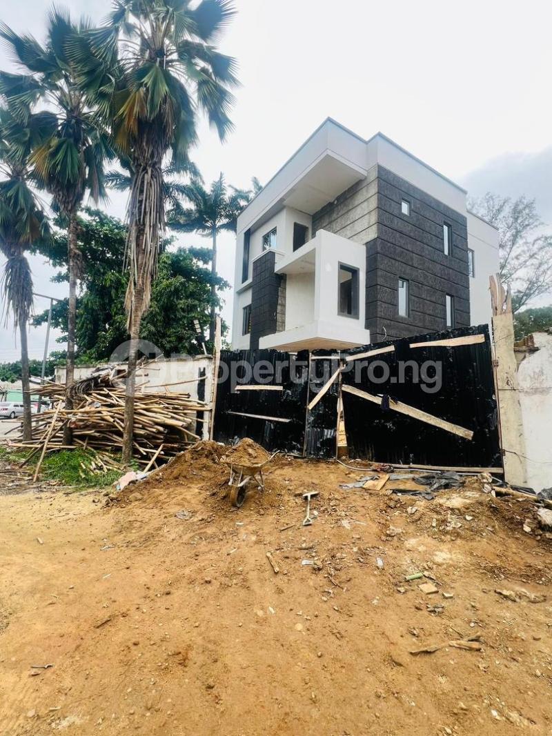 5 bedroom House for sale Omole phase 2 Ojodu Lagos