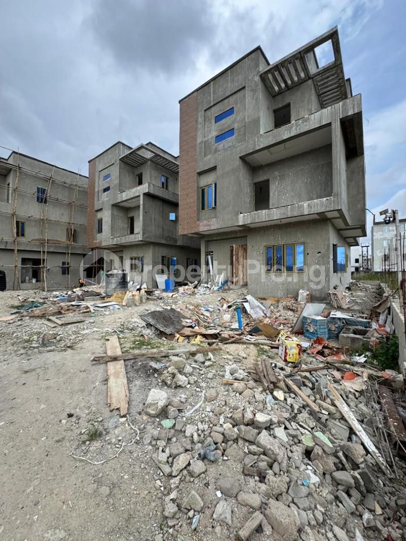 5 bedroom House for sale Surulere Lagos