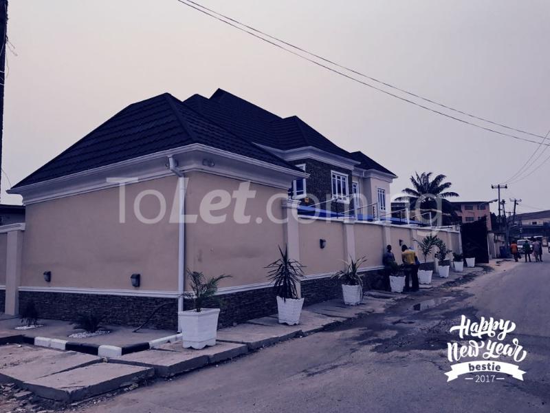 5 bedroom Flat / Apartment for shortlet   Ifako-ogba Ogba Lagos