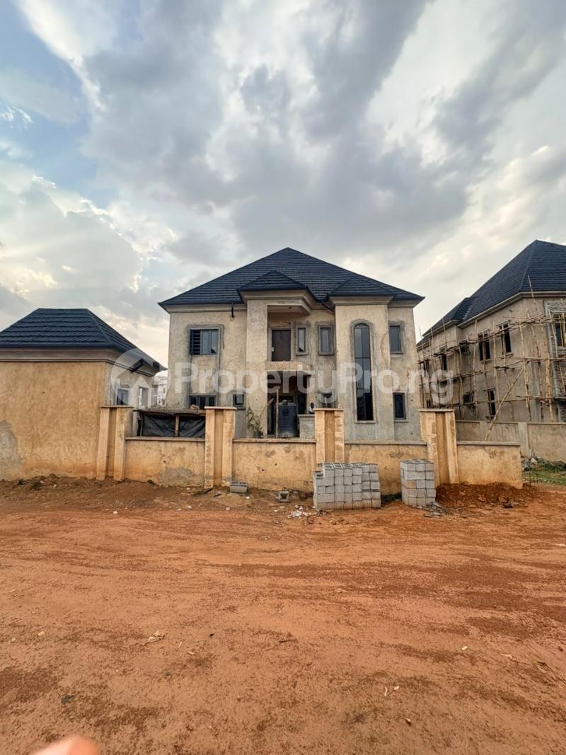 6 bedroom House for sale Wuye Abuja