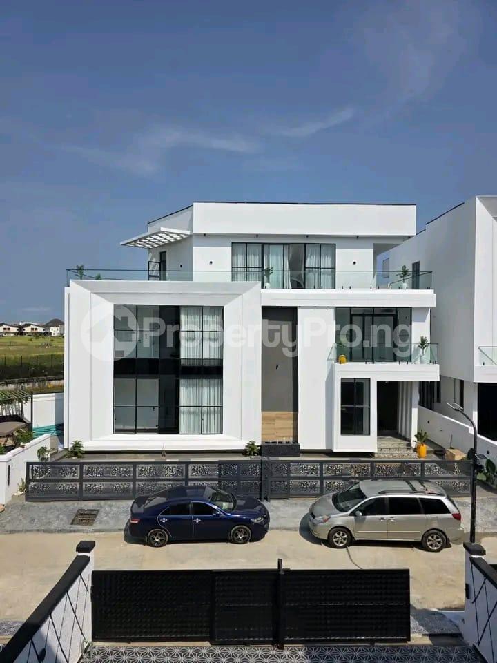 5 bedroom House for sale Chevron Lekki Lagos