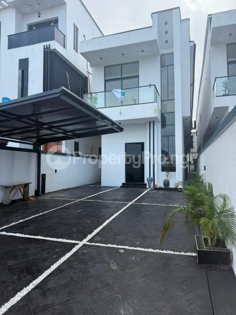 5 bedroom House for sale General Paint Ajah Lagos
