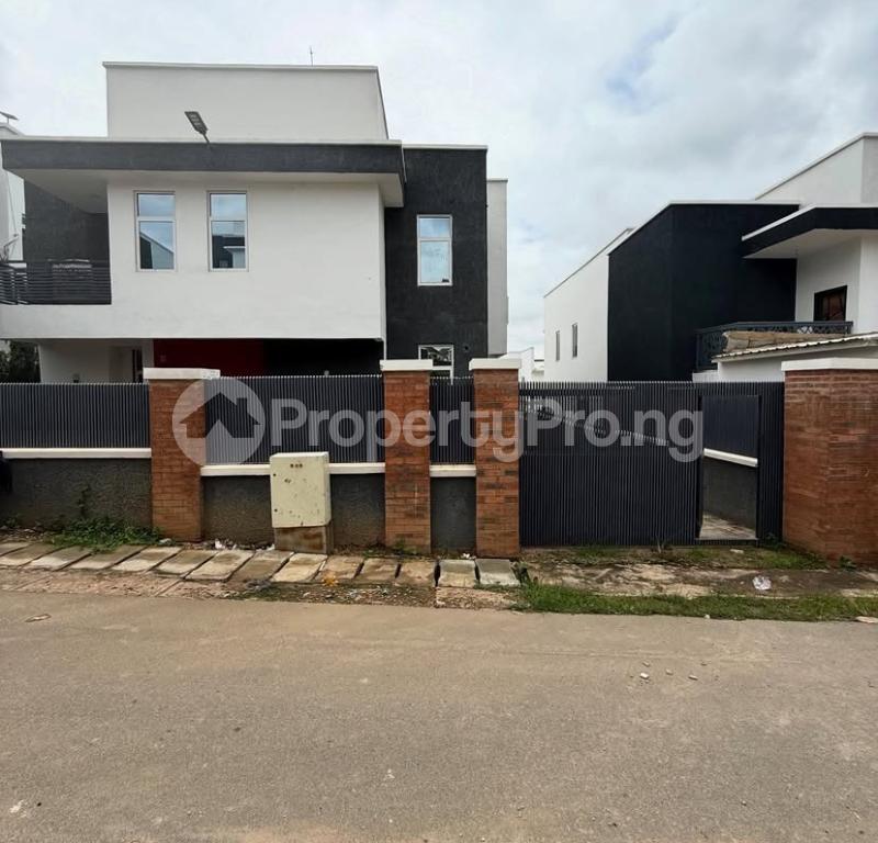5 bedroom House for sale Gwarinpa Abuja