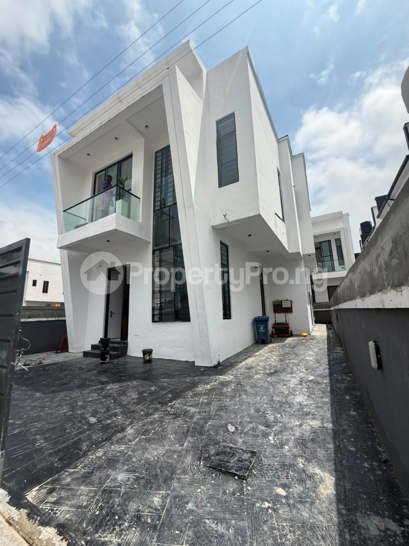 5 bedroom House for sale Lekki Sangotedo Lagos