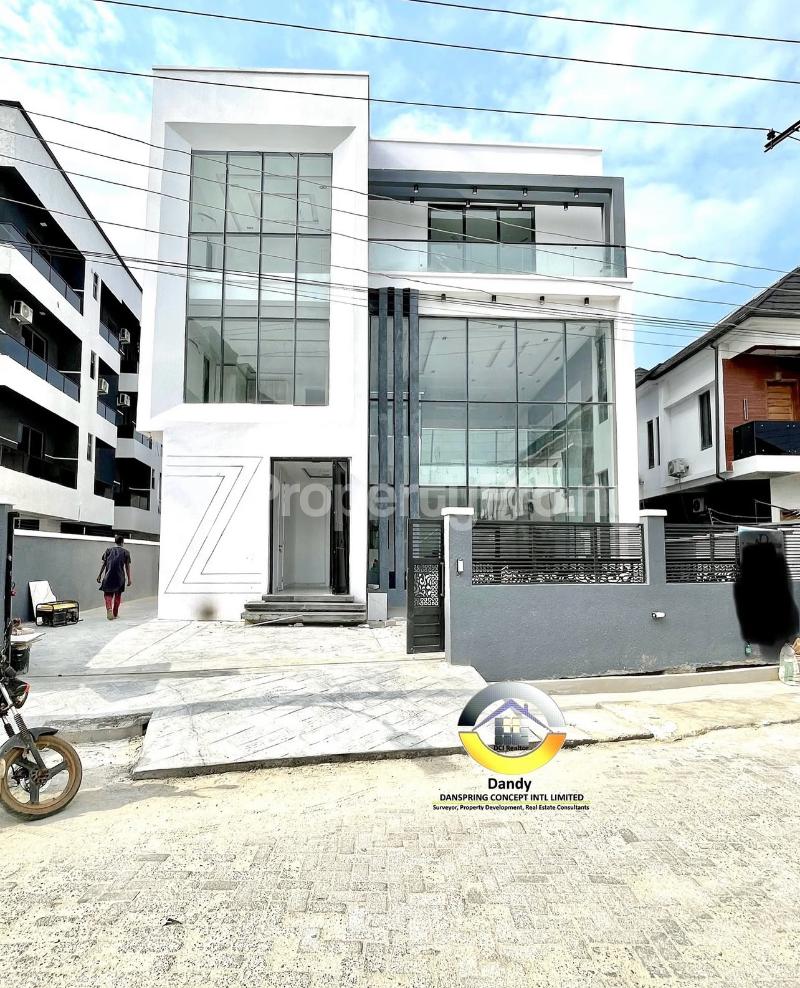 5 bedroom House for sale Ologolo Lekki Lagos