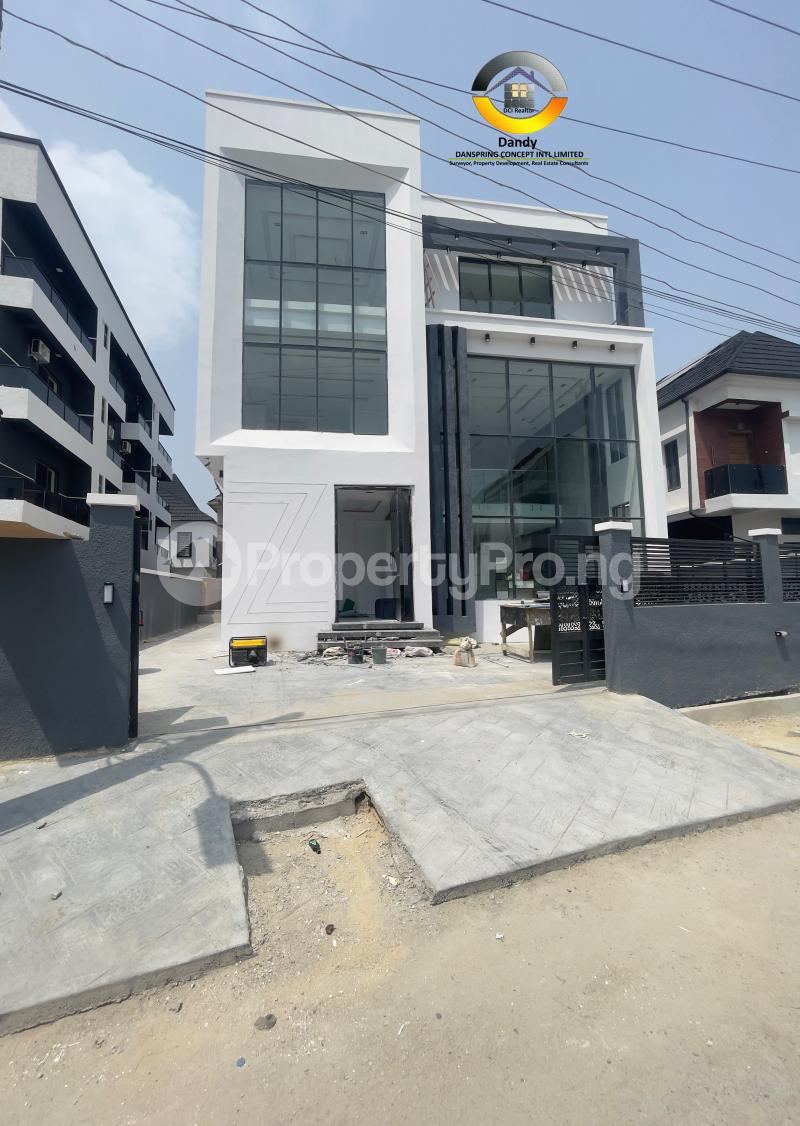 5 bedroom House for sale Ologolo Lekki Lagos
