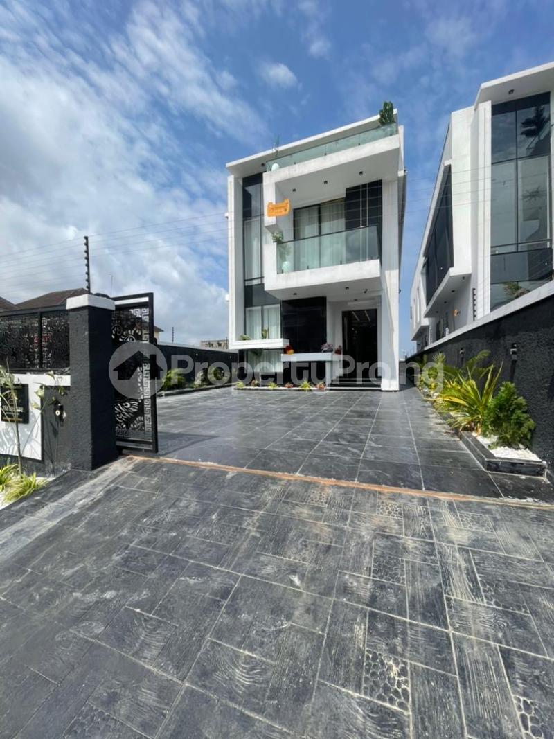 5 bedroom House for sale Ologolo Lekki Lagos