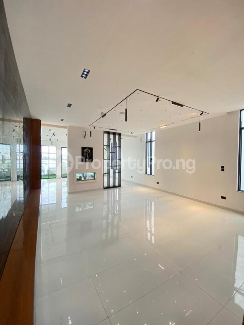 5 bedroom House for sale Chevron Lekki Lagos