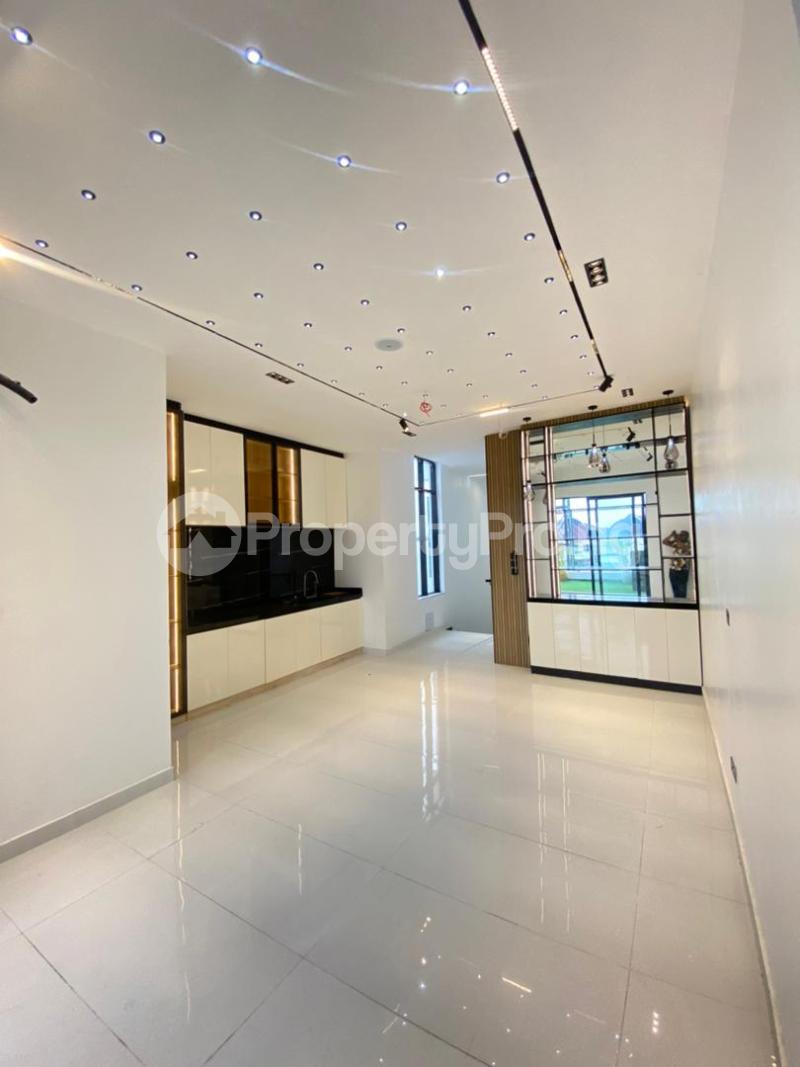 5 bedroom House for sale Chevron Lekki Lagos