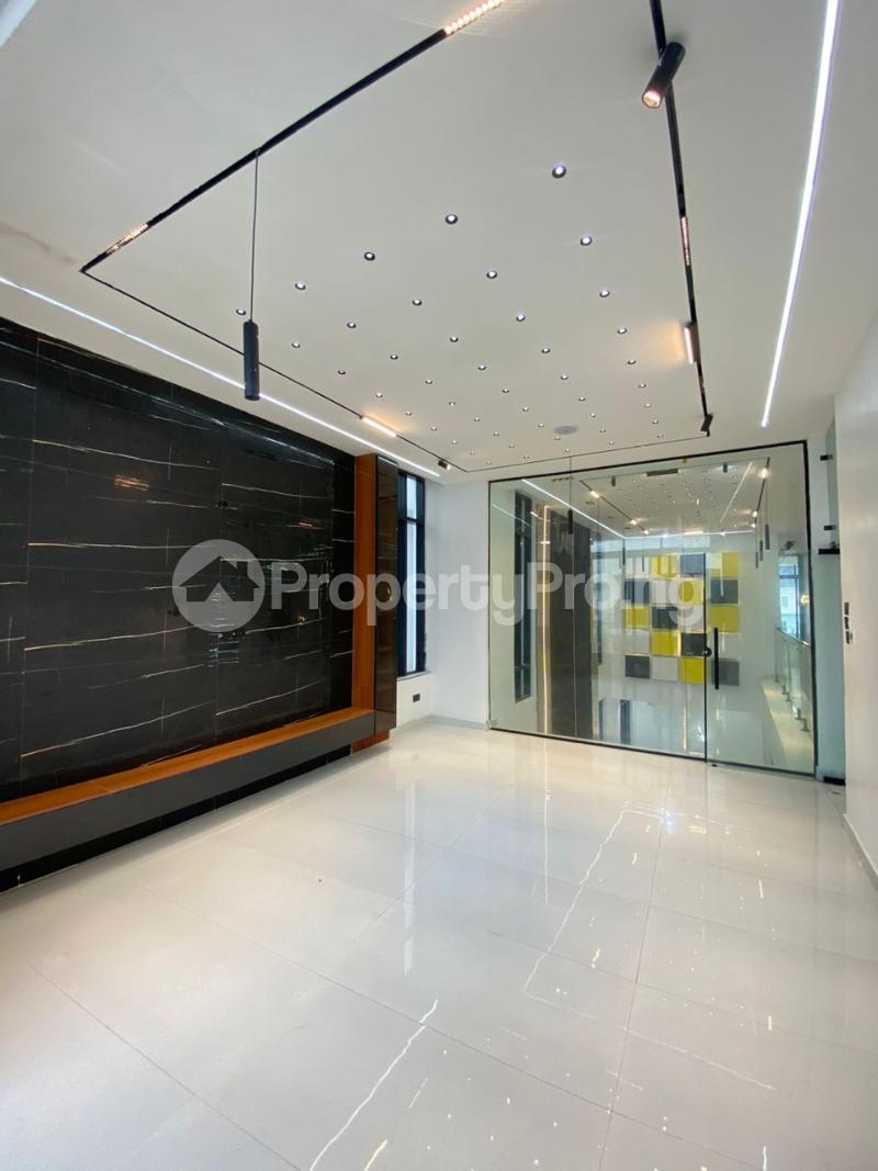 5 bedroom House for sale Chevron Lekki Lagos