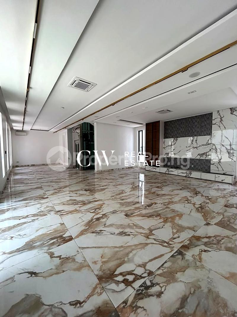 5 bedroom House for sale Lekki Lagos
