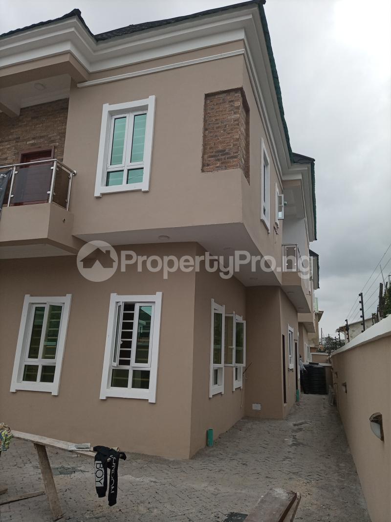 5 bedroom House for sale Behind Blenco Supermarket, Before Shoprite Sangotedo Ajah Lagos