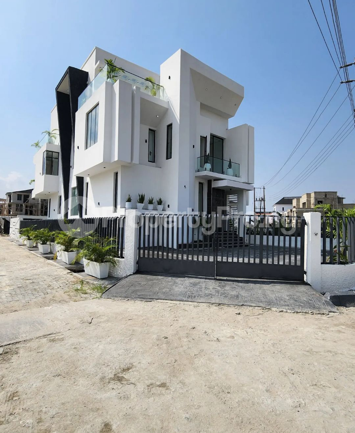 5 bedroom House for sale Osapa london Lekki Lagos