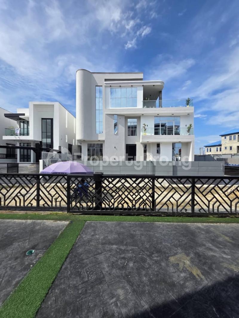 5 bedroom House for sale Chevron Lekki Lagos