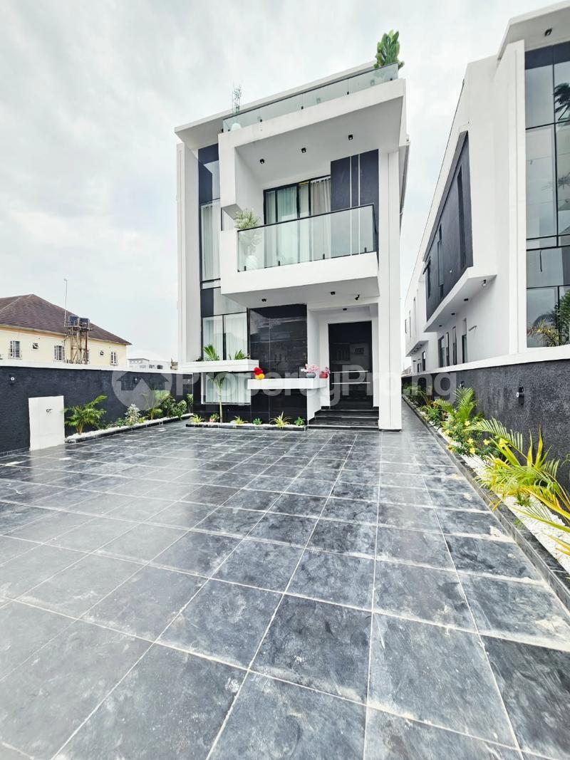 5 bedroom House for sale Ologolo Lekki Lagos