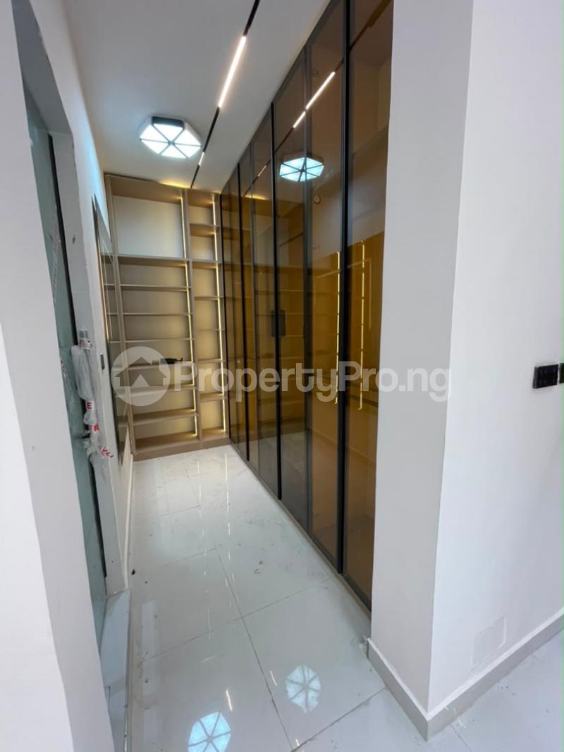 5 bedroom House for sale Chevron Lekki Lagos