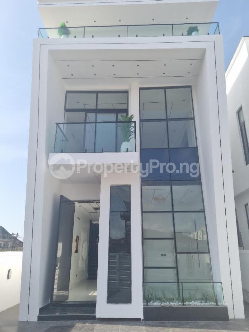 5 bedroom House for sale 2nd Toll Gate Lekki Lagos