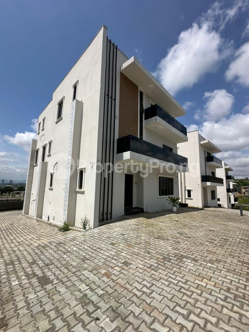 5 bedroom House for sale Guzape Abuja