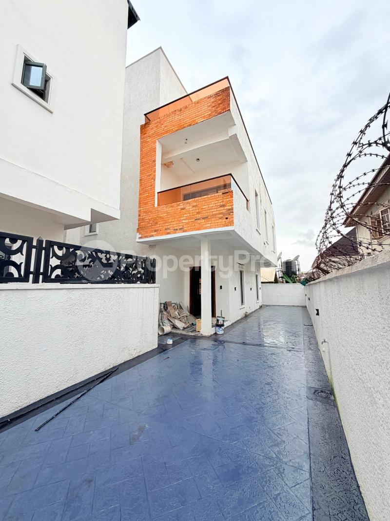5 bedroom House for sale Magodo GRA Phase 1 Ojodu Lagos