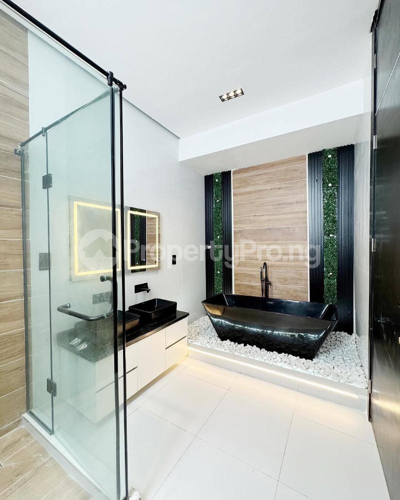 5 bedroom House for sale chevron Lekki Lagos