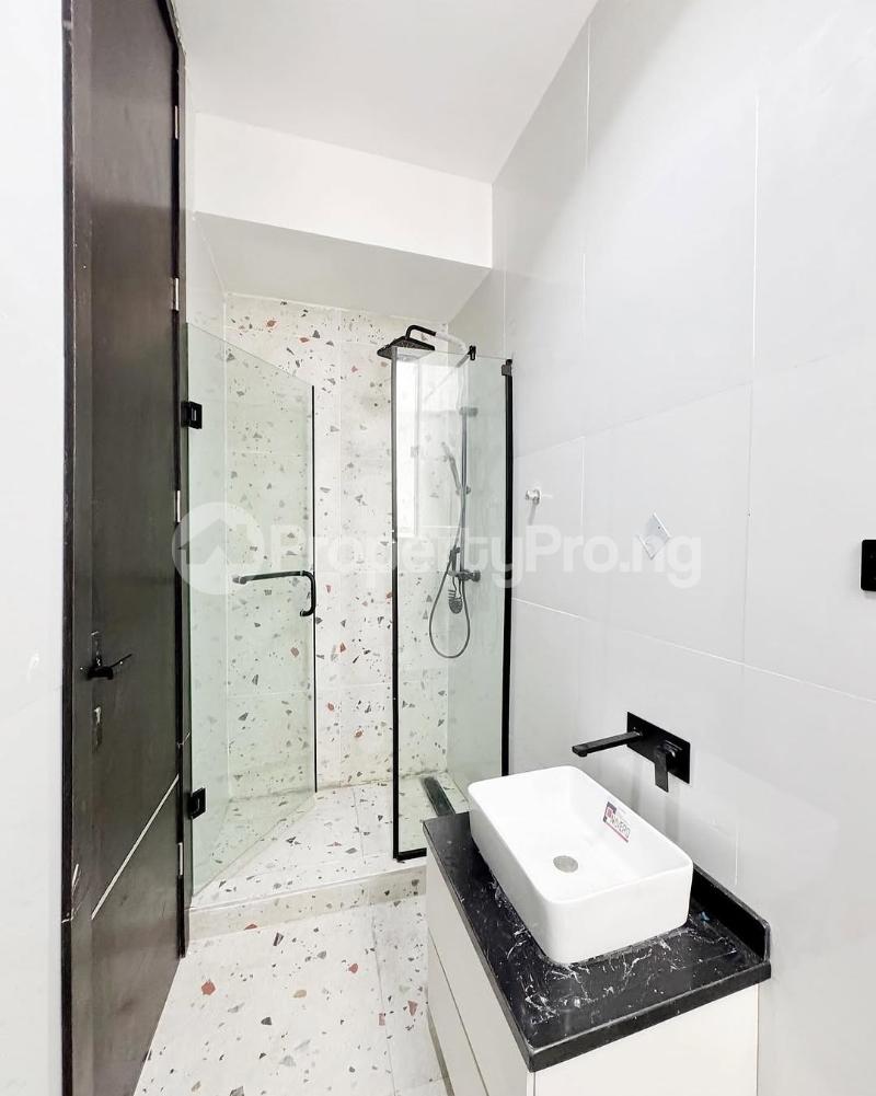 5 bedroom House for sale chevron Lekki Lagos