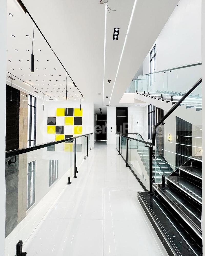 5 bedroom House for sale chevron Lekki Lagos