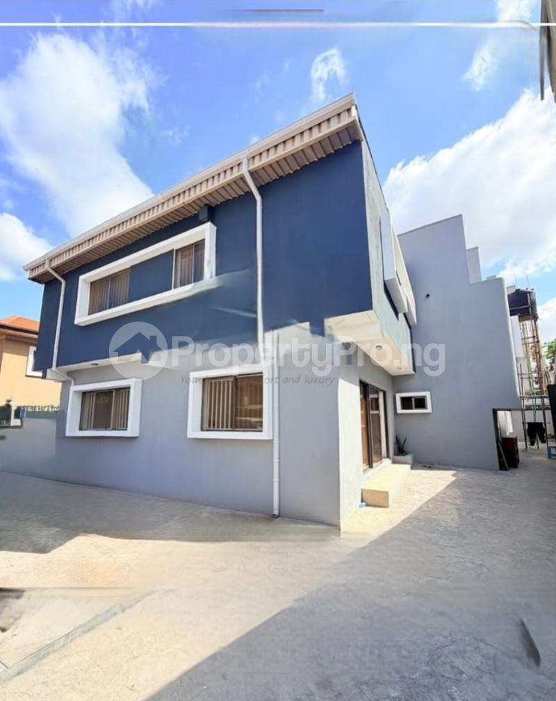 5 bedroom House for sale Maryland Mende Maryland Lagos